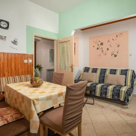 Kos By Interhome Дом отдыха Nedescina